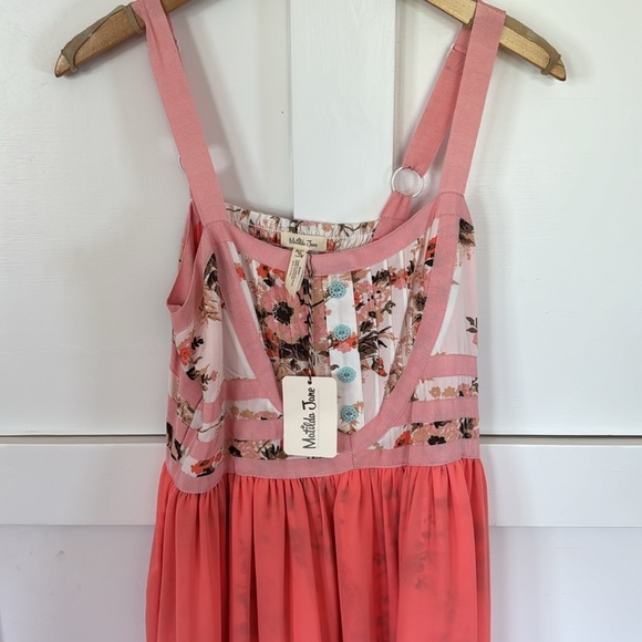 Nwt Matilda Jane SUPER CUTE sundress. Adjustable straps side zip sheer overlay🌼 - Picture 9 of 12